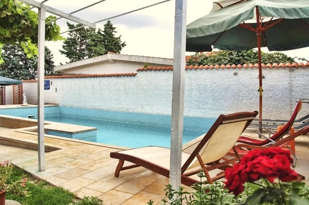 Apartments With A Swimming Pool Valbandon, Fazana - 7257